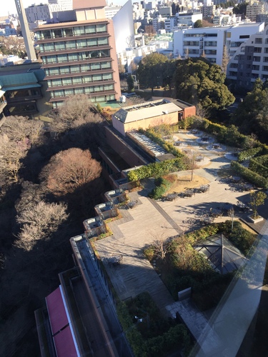 椿山庄一角   普圣博