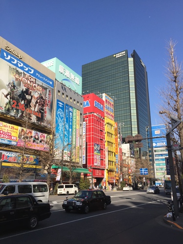 东京一角   普圣博